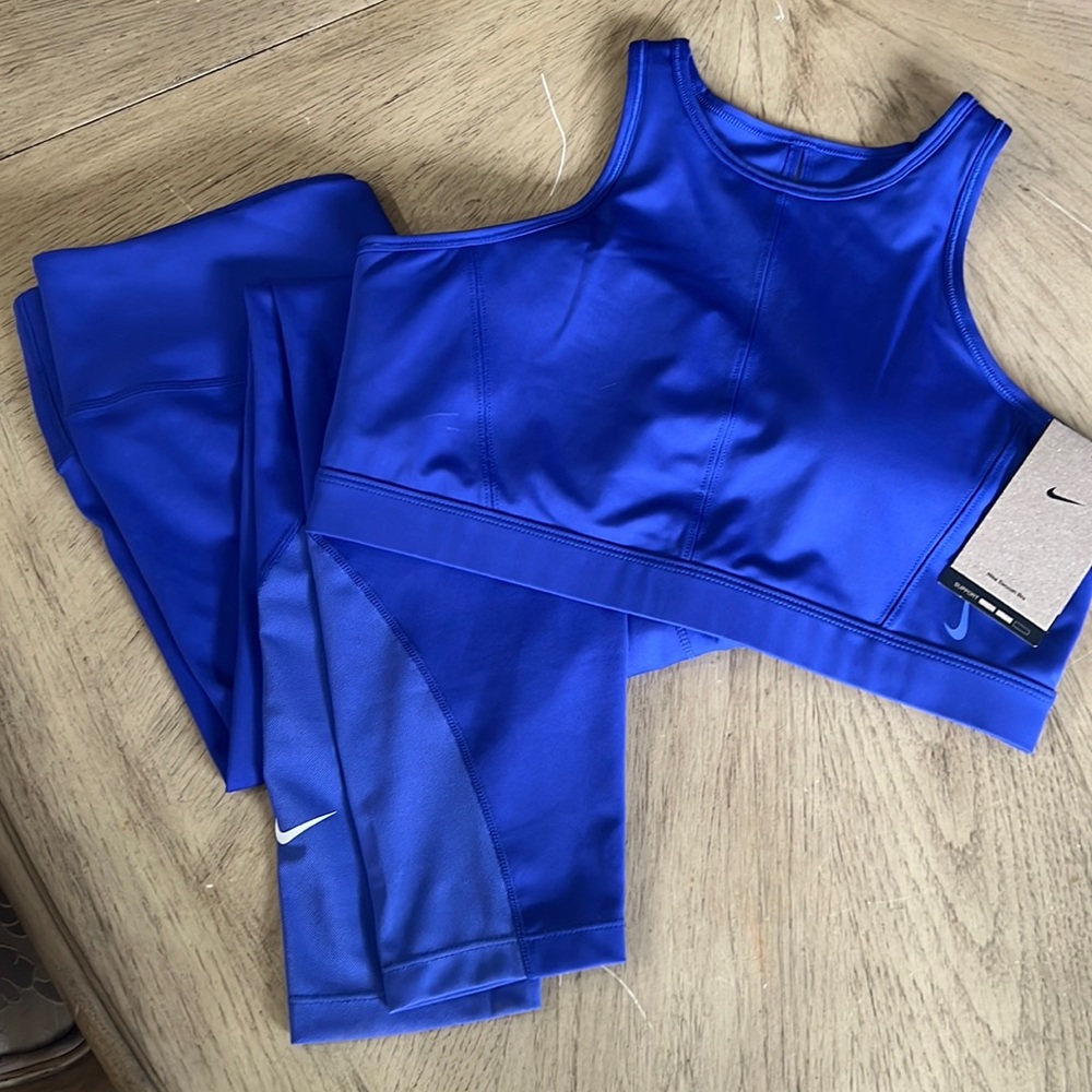 Womens Nike Training Set